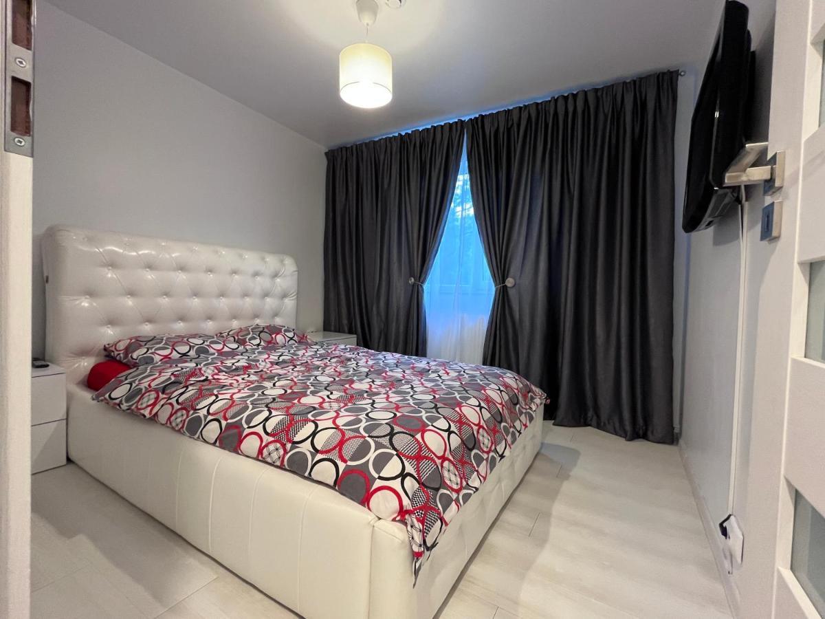 Apartmán White & Elegant Luxury Apartament Craiova Exteriér fotografie